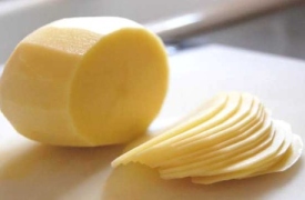 Tạm biệt mụn với một củ khoai tây