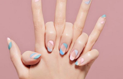 Gợi ý những màu nail đẹp mê li cho các nàng sành điệu