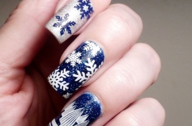 Nổi bật đêm noel với những bộ nail đầy màu sắc (Phần 2)