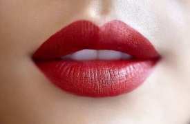 Những sai lầm cần tránh để môi không bị khô nứt