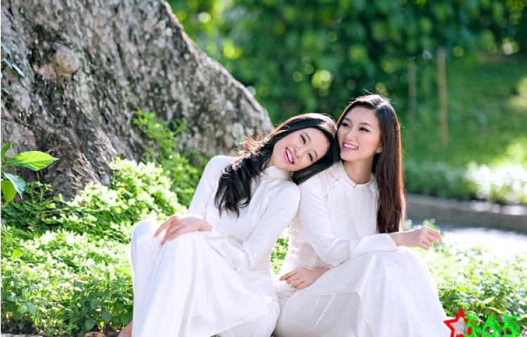 Cách chọn áo dài đẹp cho nữ sinh