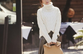 6 cách diện áo cổ lọ thật chuẩn cho mùa đông không lạnh