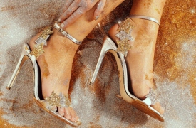 Thổn thức với những đôi giày bước ra từ truyện cổ tích