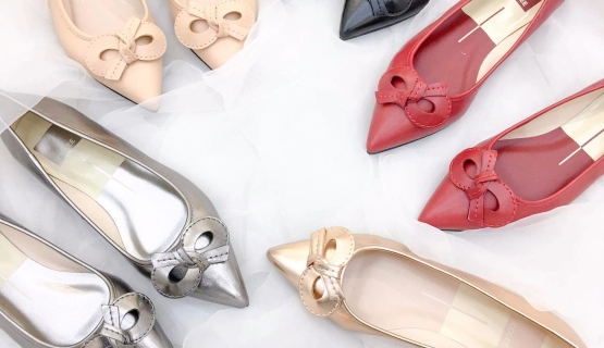 Bạn gái tự tin khoe dáng, dạo phố với 4 mẫu giày này