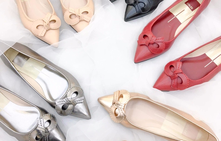 Bạn gái tự tin khoe dáng, dạo phố với 4 mẫu giày này