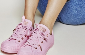 Những đôi giày sneaker màu hồng cô gái nào cũng mê - Phần 1