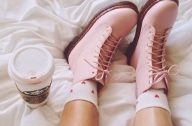 Những món đồ gam màu pastel phải sắm cho mùa thu Đông 2021