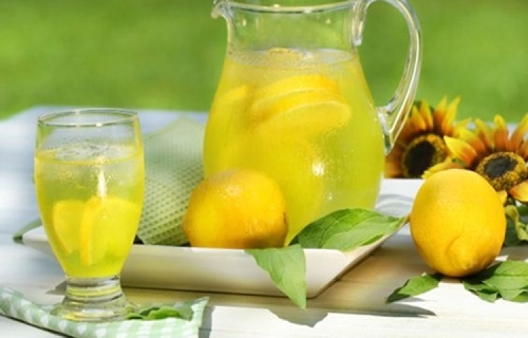 Một số loại nước uống nên và không nên uống ngày nắng nóng