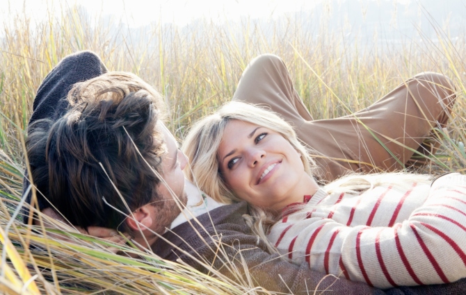 4 điều người phụ nữ ưu tú nào cũng làm cho chồng