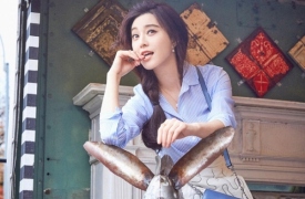 Phạm Băng Băng trẻ trung với phong cách thời trang phóng khoáng