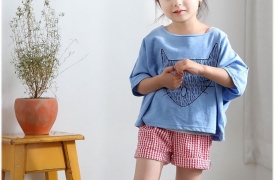 Mix đồ như thế nào cho bé gái hơi gầy