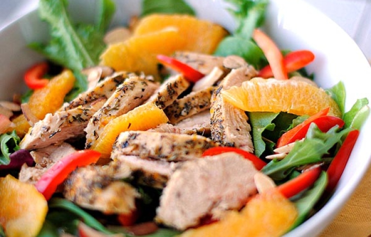 Cách làm salad gà nướng vừa ngon vừa giảm cân