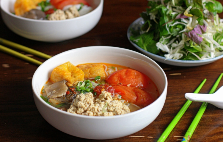 Cách nấu bún riêu cua ngon