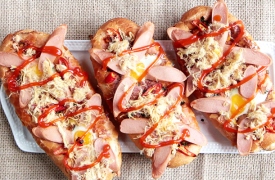 Tự làm bánh mì nướng muối ớt ngon đúng chuẩn