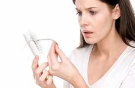 Cách chữa rụng tóc sau sinh tự nhiên
