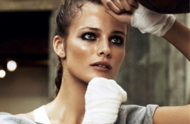 Trang điểm khi tập thể dục gây nhiều tác hại