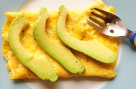 11 món ngon và bổ từ quả bơ cho trẻ