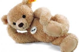 Giật mình với các thống kê về sự nguy hiểm của thú bông với trẻ